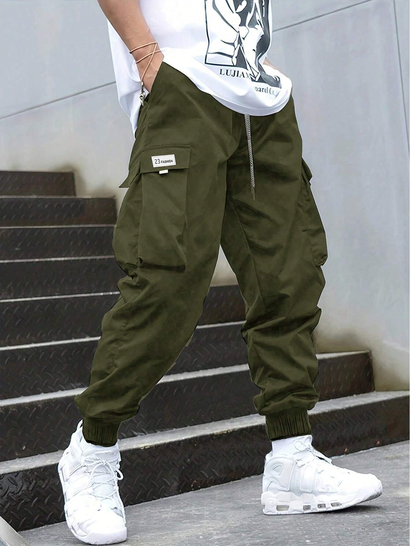 MENS OVERSIZED CARGO PANTS. Baggy cargo joggers