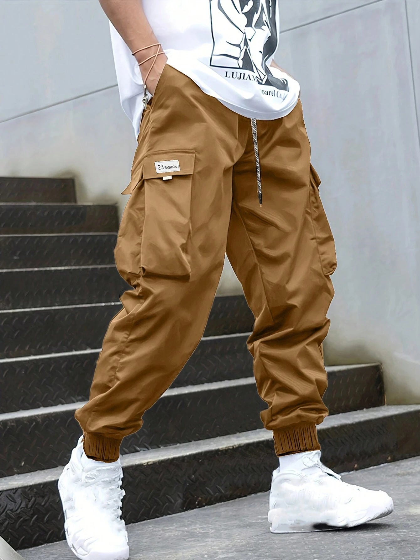 MENS OVERSIZED CARGO PANTS. Baggy cargo joggers