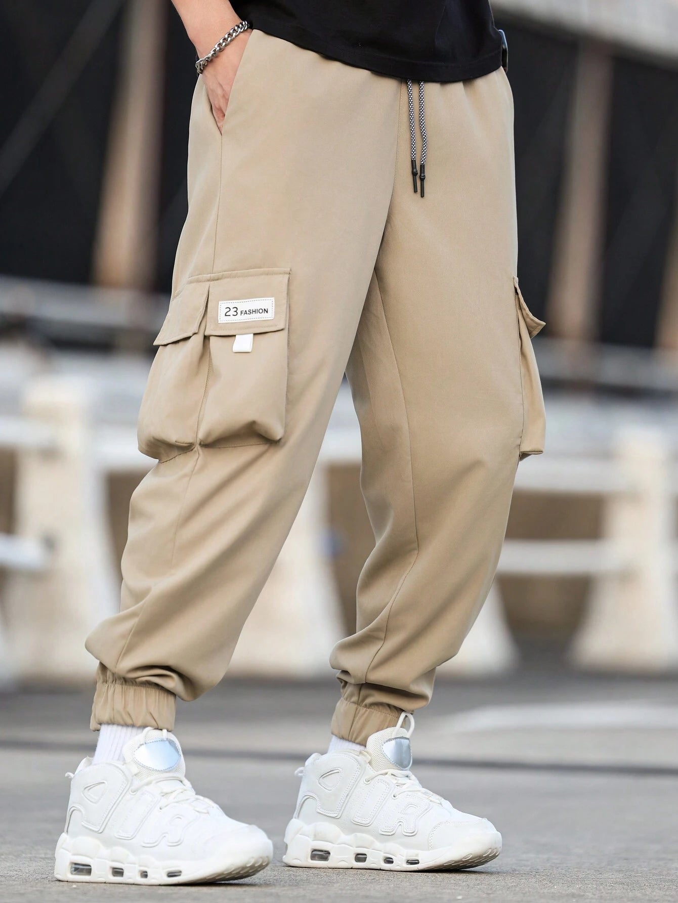 MENS OVERSIZED CARGO PANTS. Baggy cargo joggers