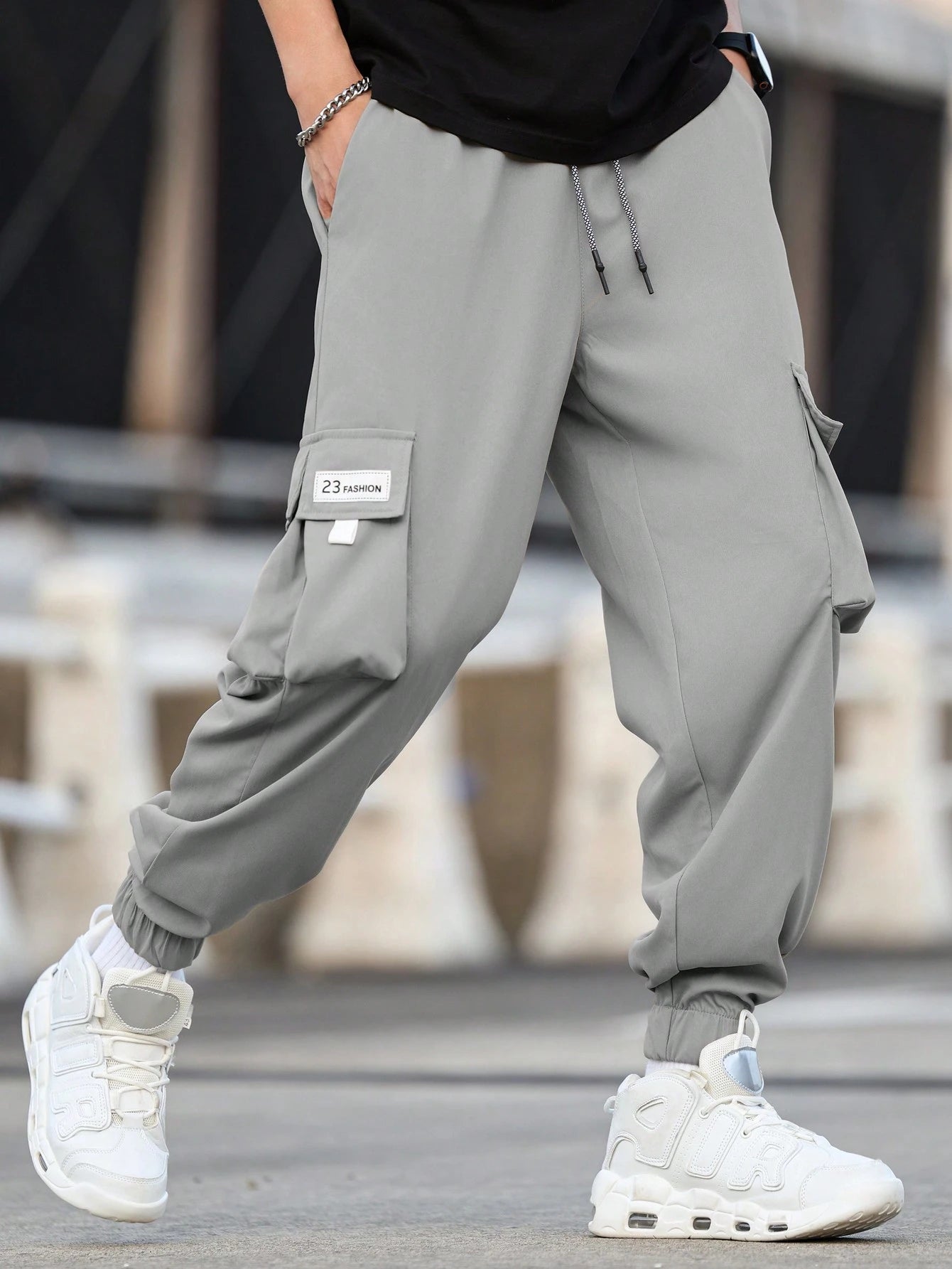 MENS OVERSIZED CARGO PANTS. Baggy cargo joggers