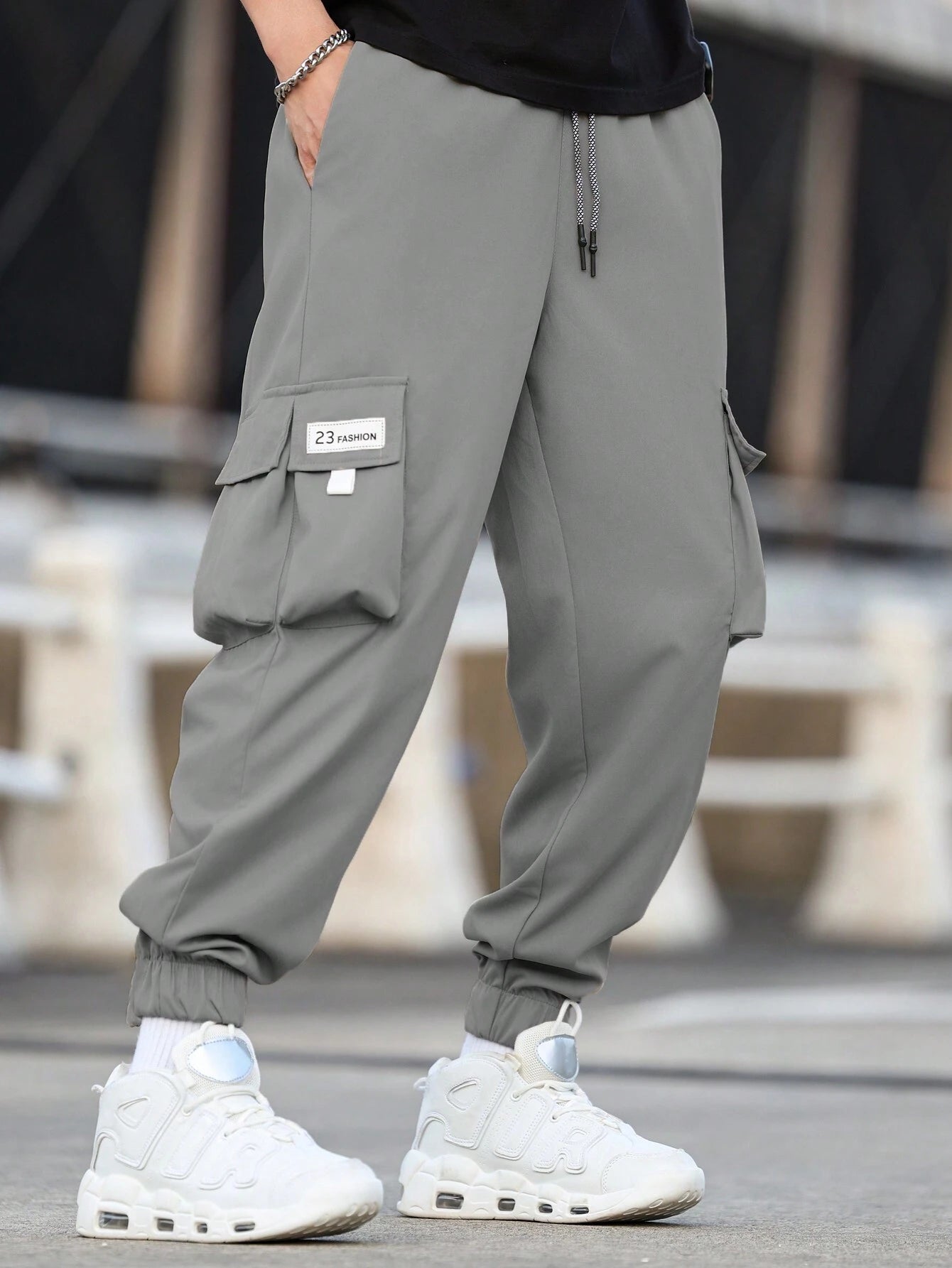 MENS OVERSIZED CARGO PANTS. Baggy cargo joggers