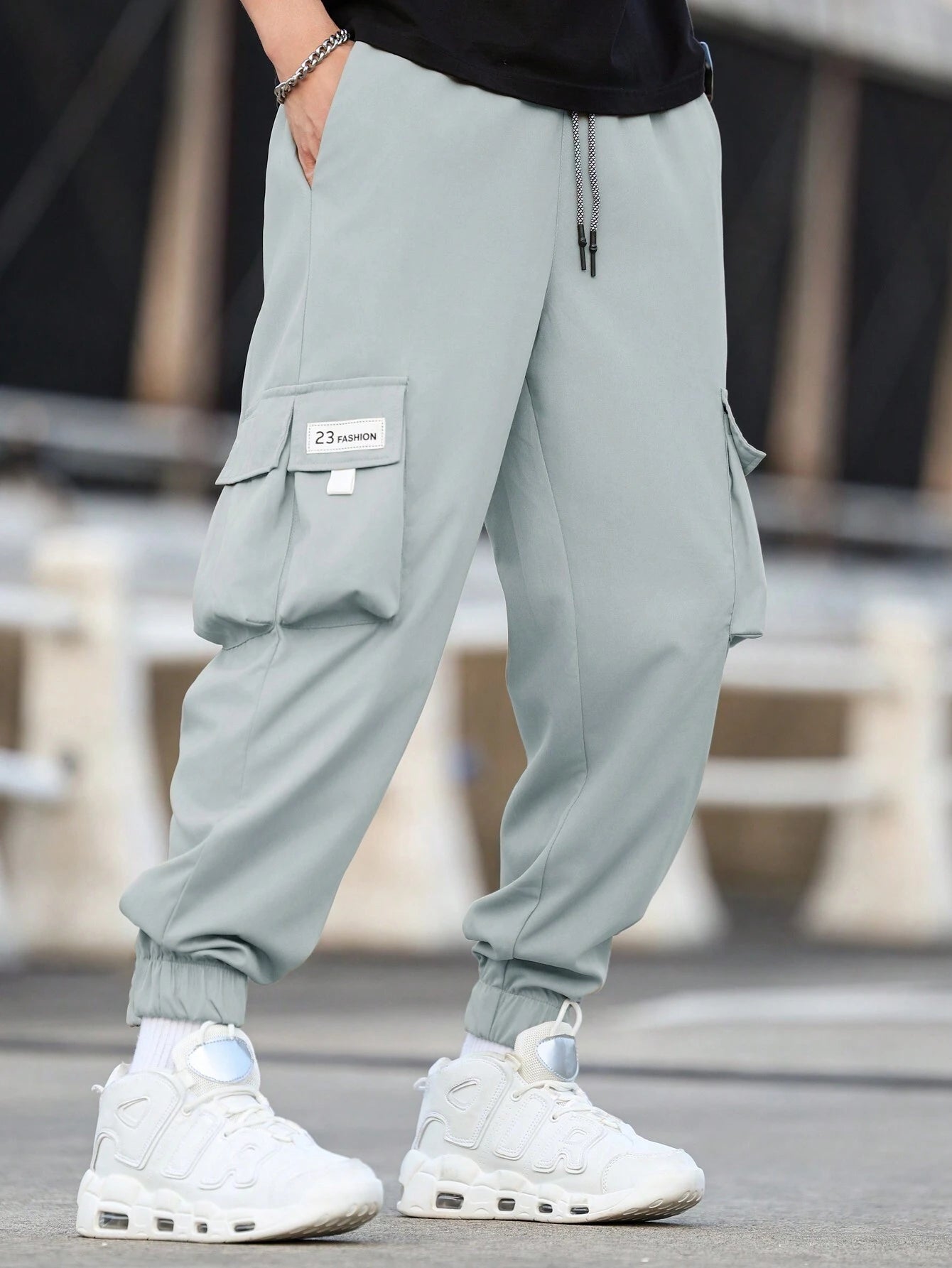 MENS OVERSIZED CARGO PANTS. Baggy cargo joggers