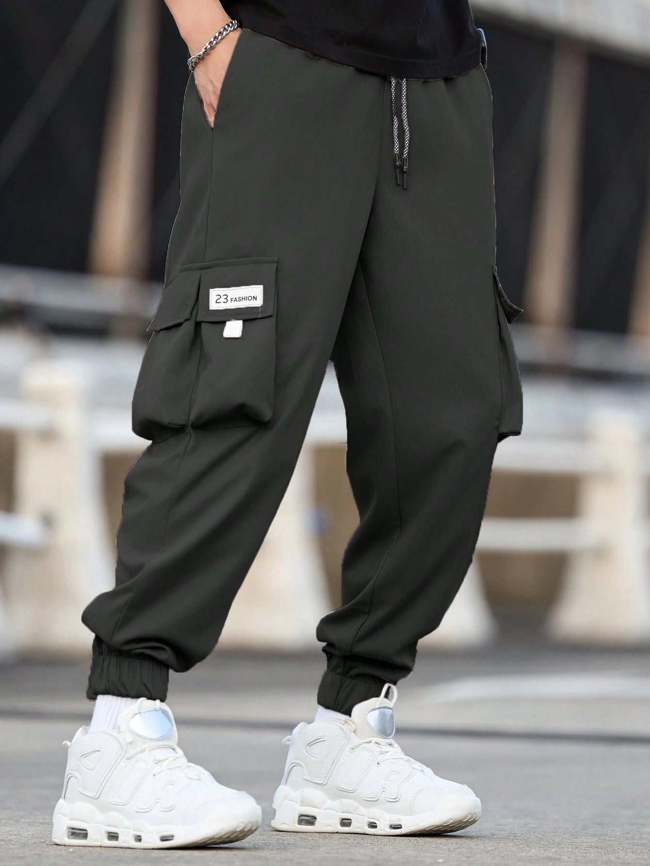 MENS OVERSIZED CARGO PANTS. Baggy cargo joggers